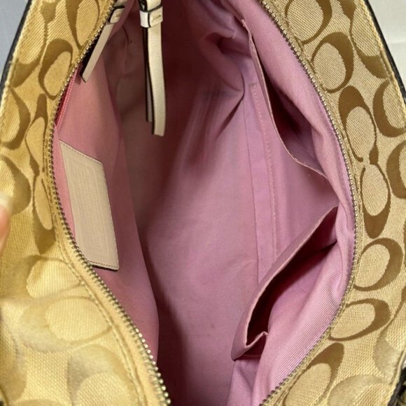COACH signature Tan/white Shoulder Bag - Picture 12 of 12